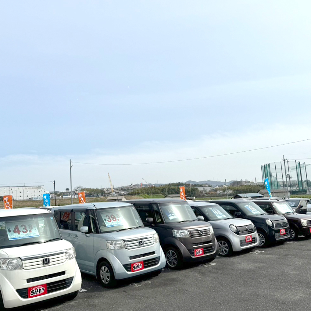 枚方・八幡で中古車をお探しなら格安中古車専門店 R-1 GARAGE